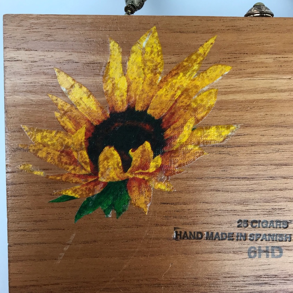 Cigar Box Purse with Sunflower and Beaded Handle - Picture 6 of 7